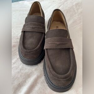 Blondo Women’s Suede Brown Loafers